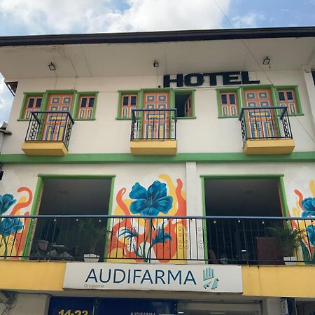 Hotel Las Flores サンタ・ロサ・デ・カバル エクステリア 写真